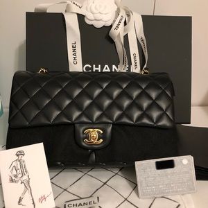 Chanel medium black lambskin classic flap